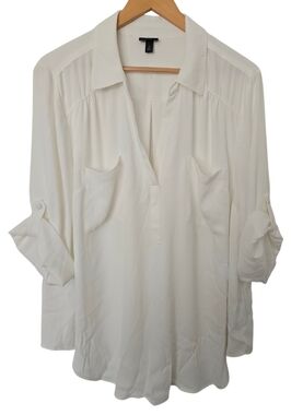Torrid Harper Blouse Size 2 Ivory Cream Flowy Career Top Plus Size